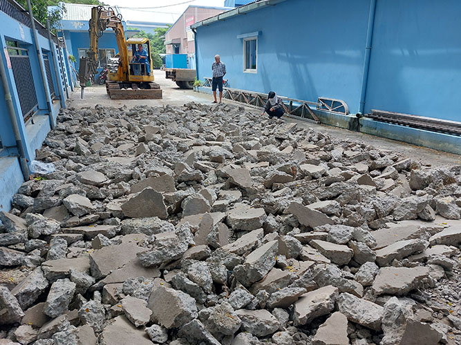 Đục phá nền bê tông Đục phá nền bê tông